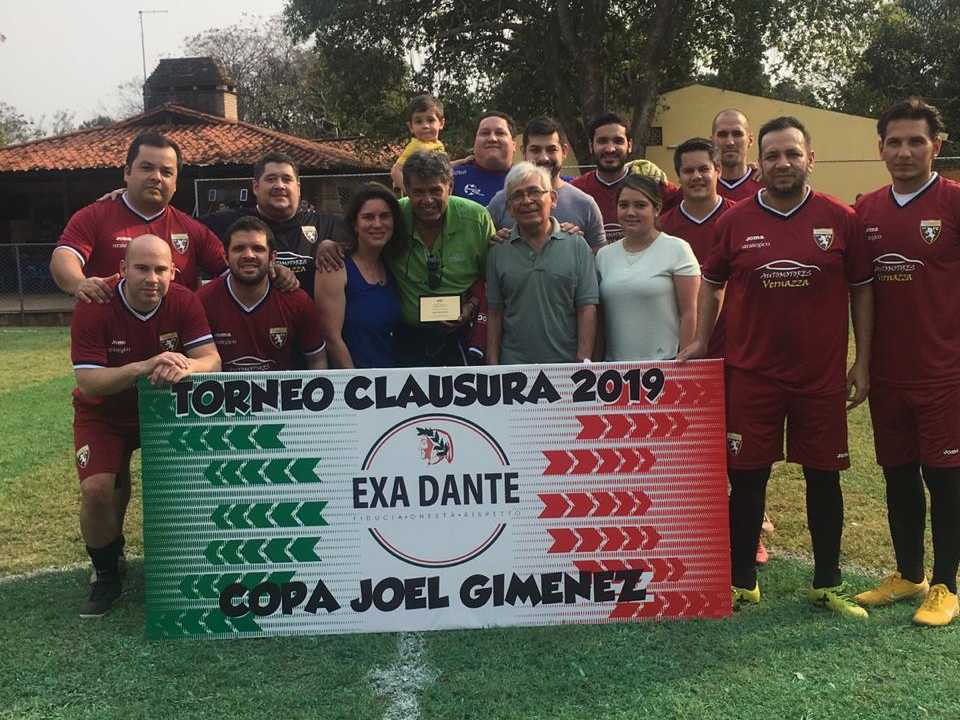 Vuelven como homenaje póstumo a excompañero
