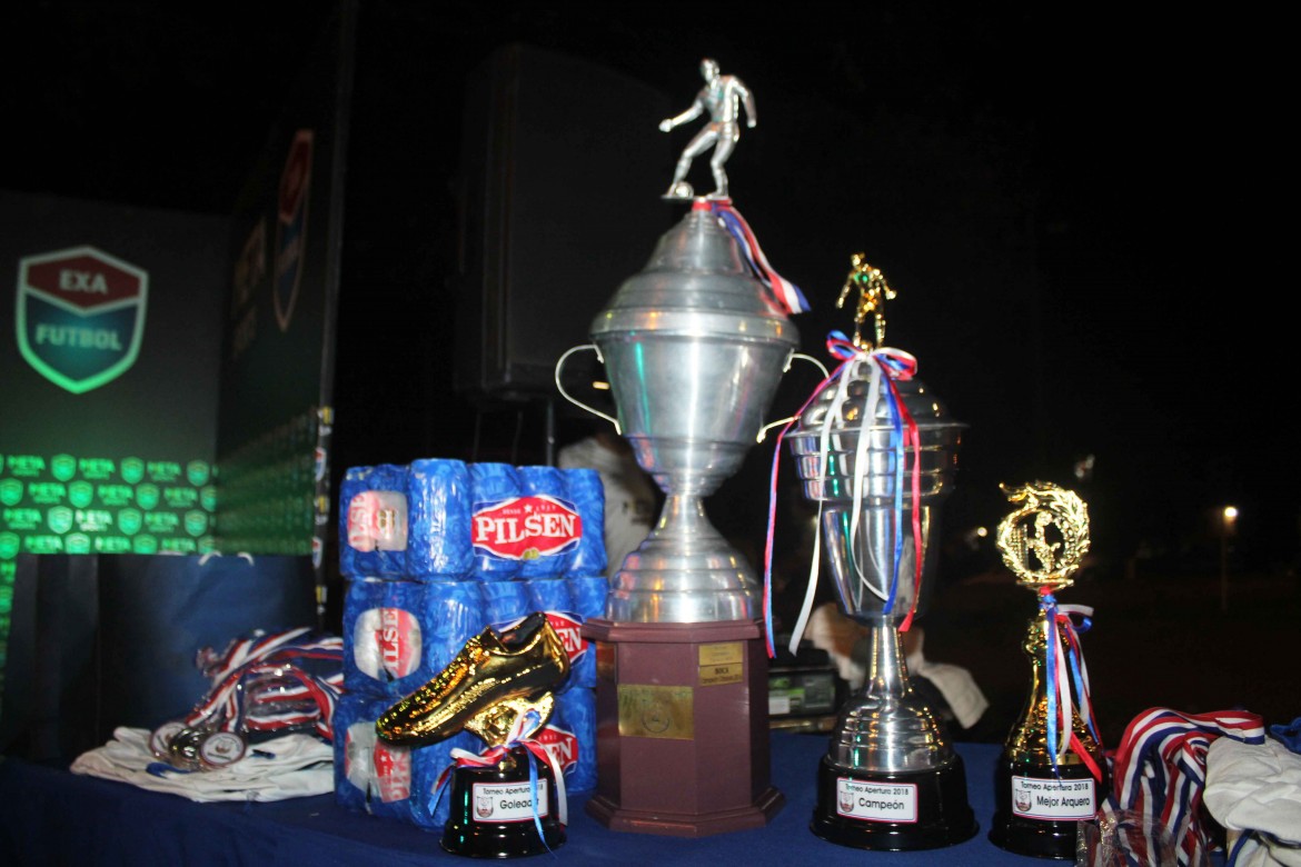 Timao y Gorillas definen el título