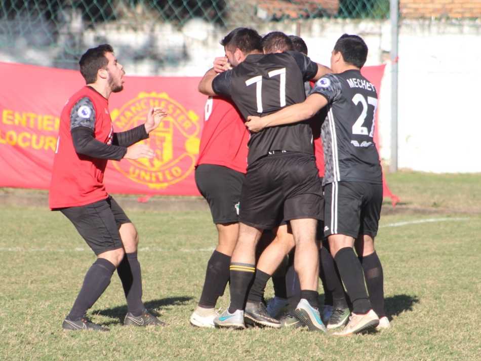El último campeón por fin logró ganar