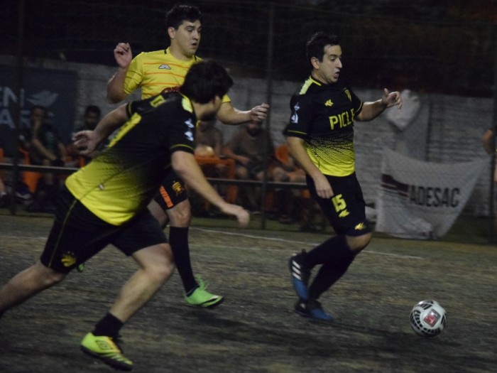 Bajó al campeón y aumentó su ventaja