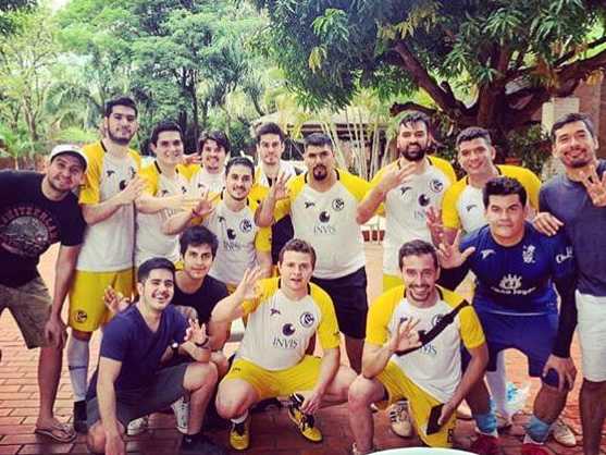 Logra puntaje perfecto en cierre ante archirrival